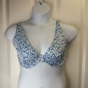 Hollister Curvy Blue and White Floral Underwire Bikini Top